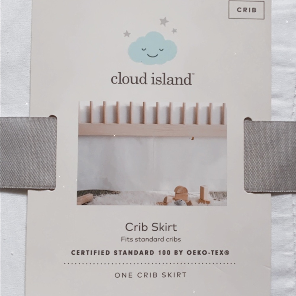 NWT white crib skirt